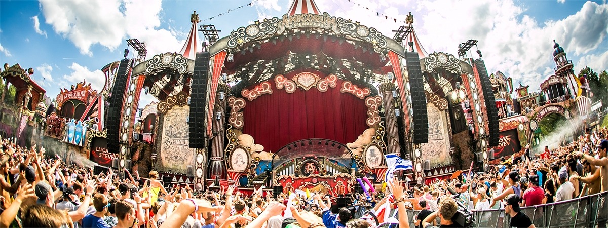 Tomorrowland - velvet curtain