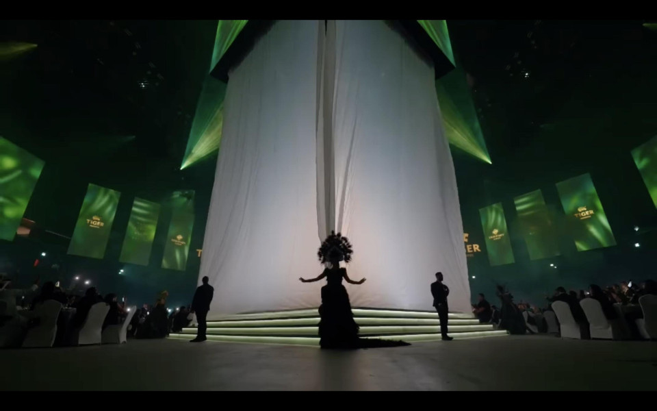 Front projection screens, translucent fabrics and reveal systems for launch event