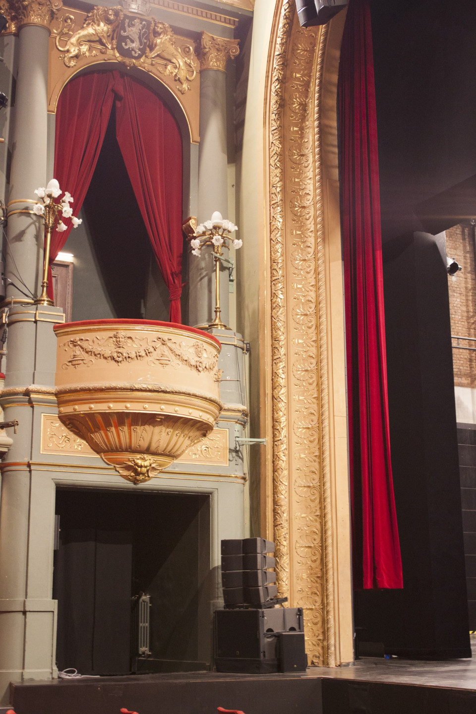 ShowTex Velours Paris CS, Velours Garnier CS, Cyclo 270, GobelinTulle for NTGent