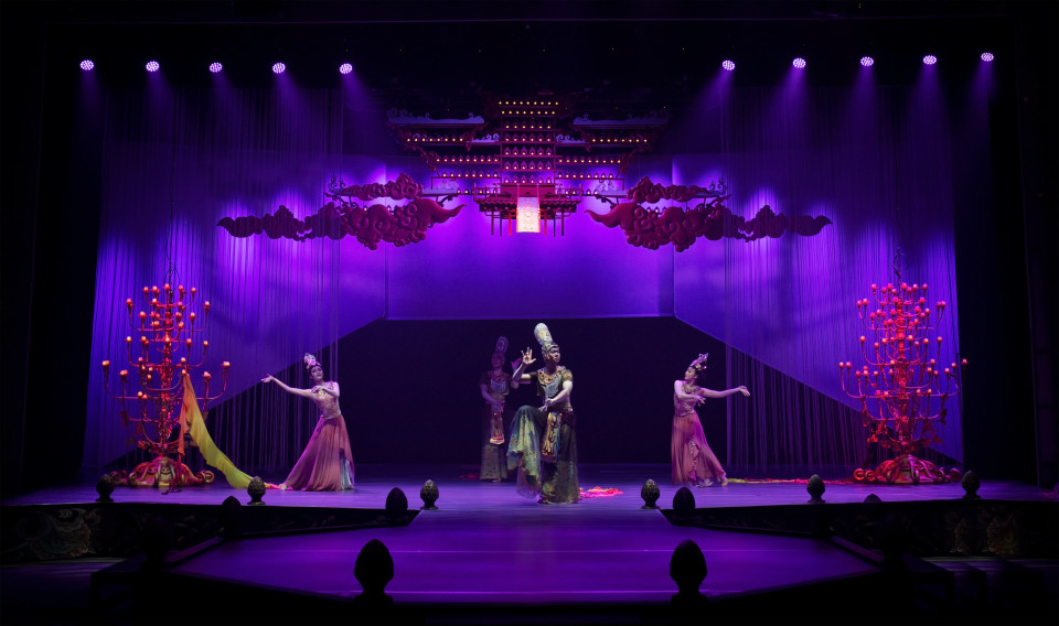 ShowTex Tulle Aymond Mini, FeatherSilk for Sound of Dunhuang