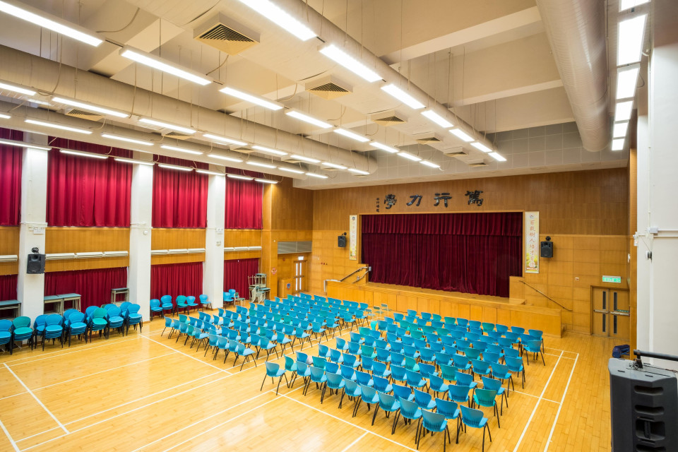 ShowTex Velours Hamlet, Blackout Double for Chiu Yang Por Yen Primary School