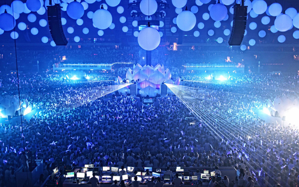 ShowTex Inflatable Projection Sphere for Sensation Amsterdam